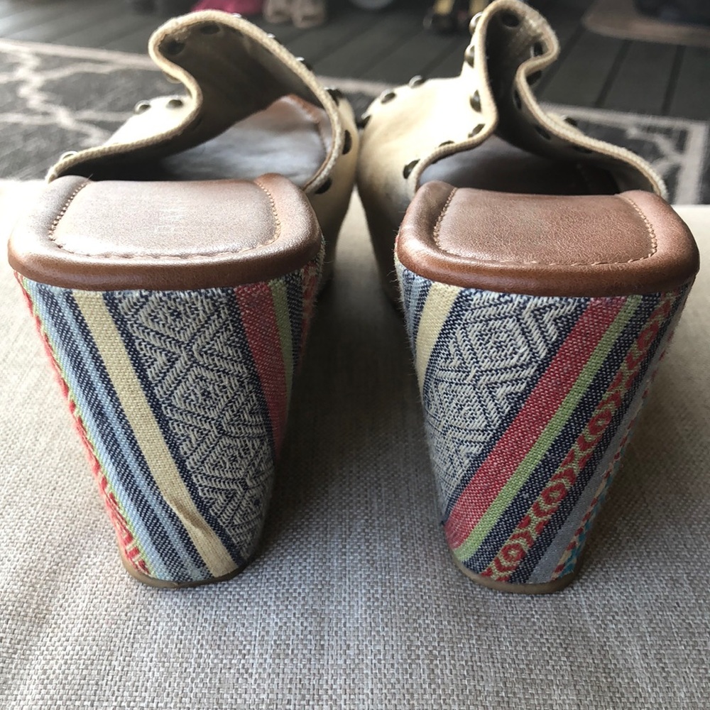 Boho Slides🌺🌸🌺 - Picture 5 of 6